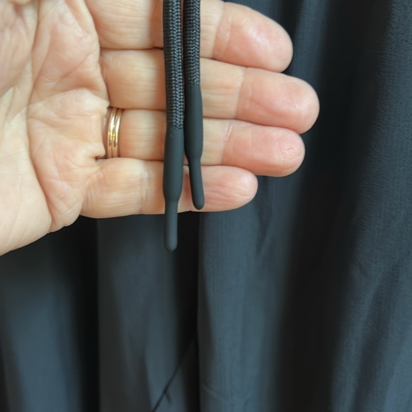 Adidas Women’s Z.N.E. Woven Pants Loose Fit Straight Leg Black NWT Medium - Picture 4 of 12